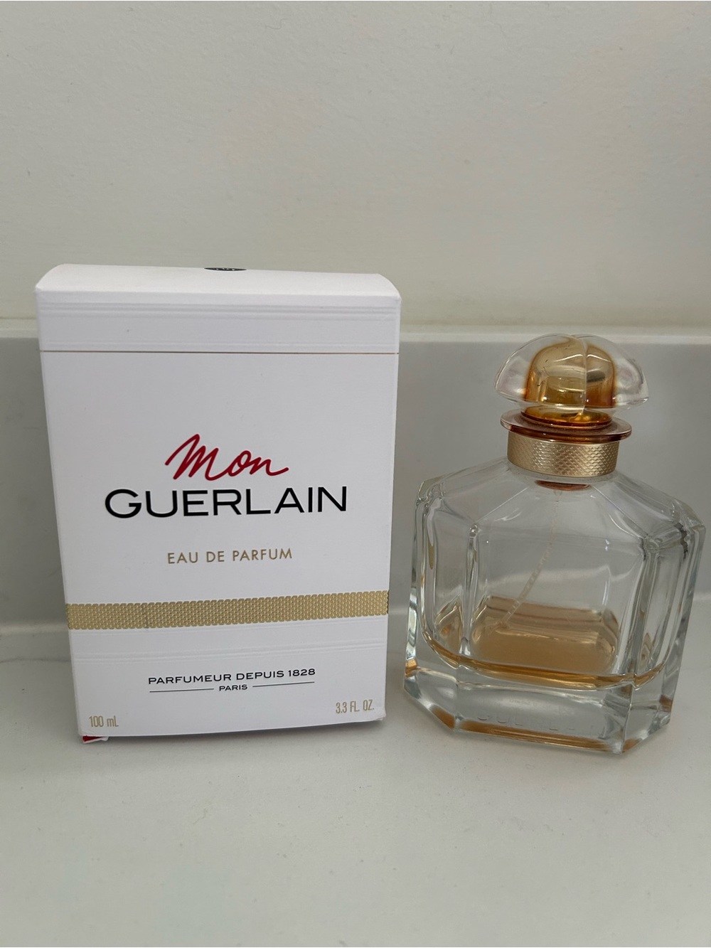 GUERLAIN Mon Eau de Parfum — White, Gold & Red Accents